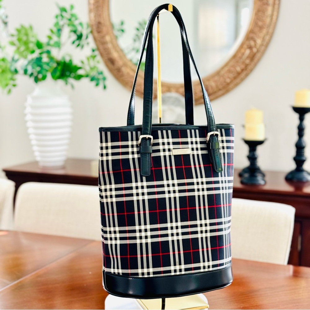 Burberrys Vintage Blue Label Nova Check Bucket/Tote Bag - Picture 3 of 17
